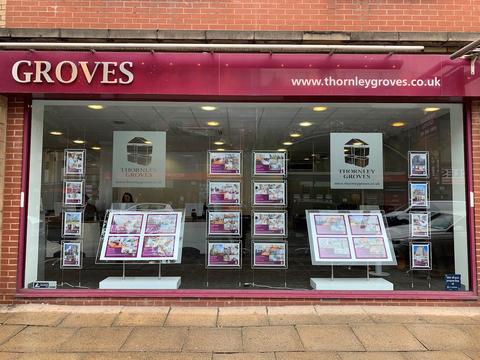 Led Acryl - Postertaschen Querformat DIN A3 mit frontaler Befestigung - Digitale Werbedisplays - Modulare Displays® - München