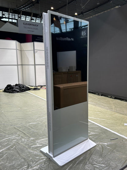 Doppelseitige Infostele 55 Zoll mit Android und Media Player - Digitale Werbedisplays - Modulare Displays® - München