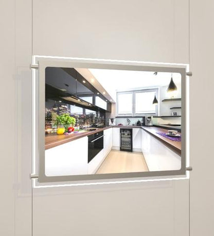 LED Werbetafeln Querformat DIN A3 - seitlicher Befestigung - Digitale Werbedisplays - Modulare Displays® - München