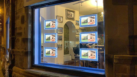 Digitale Werbedisplays für Schaufenstern - Kit 3x 15", 1000 cd/m²