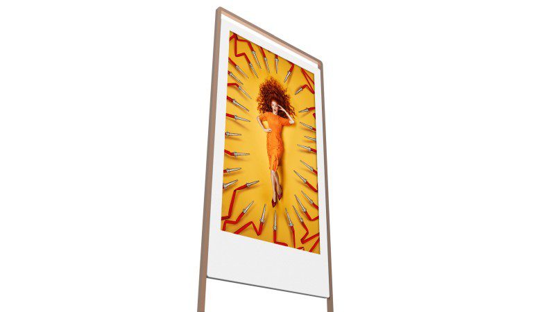 Digital Signage mit 43 Zoll oder 55 Zoll, doppelseitig und SuperSlim mieten