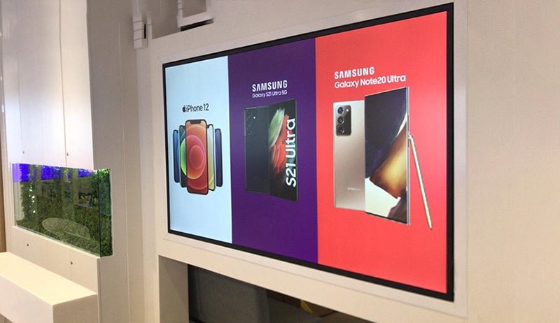 Digitaler Werbebildschirm Showroom - Digitale Werbedisplays - Modulare Displays® - München